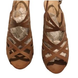 Marc Fisher size 10 tan leather cage heels with cork heel front platform